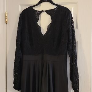 Elegant Black Lace Evening Dress